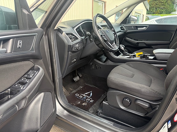 Ford S-MAX 24 of 30