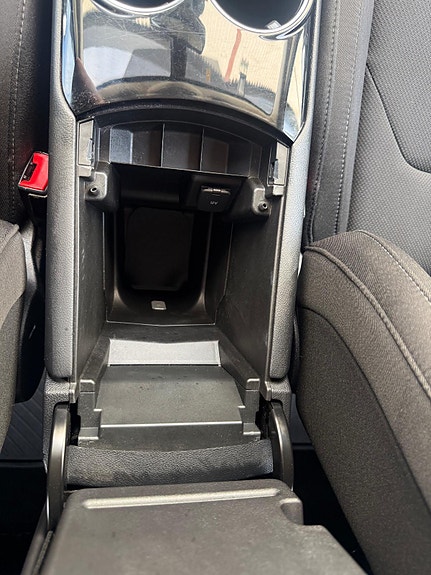 Ford S-MAX 21 of 30