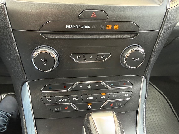 Ford S-MAX 18 of 30