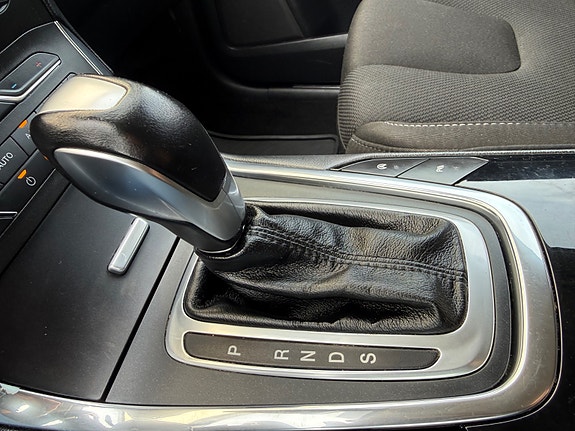 Ford S-MAX 19 of 30