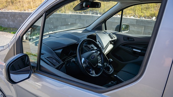Ford Transit Connect 12 of 12