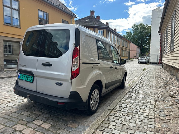 Ford Transit Connect 4 of 12