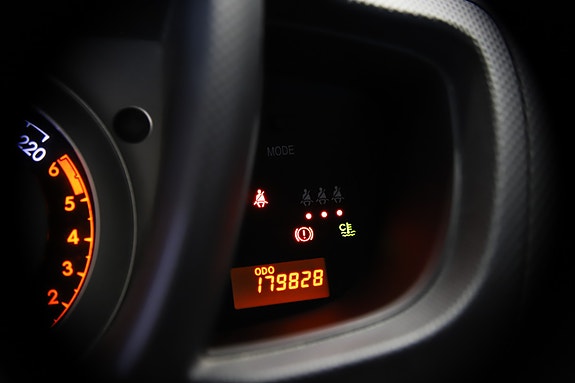Toyota Urban Cruiser 16 of 26