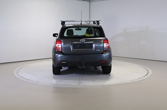 Toyota Urban Cruiser 4 of 26