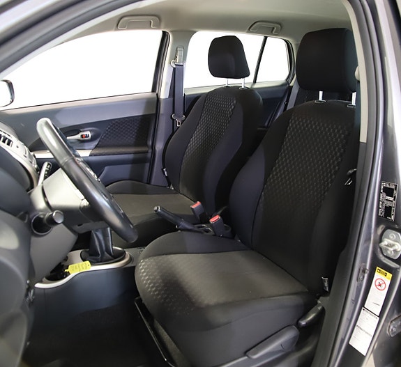 Toyota Urban Cruiser 22 of 26