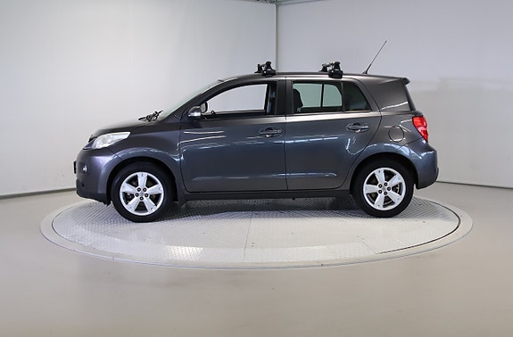Toyota Urban Cruiser 2 of 26