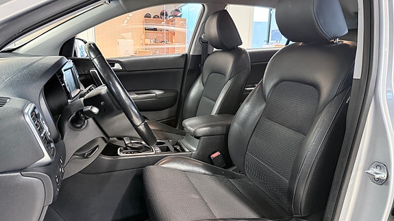 Kia Sportage 13 of 30