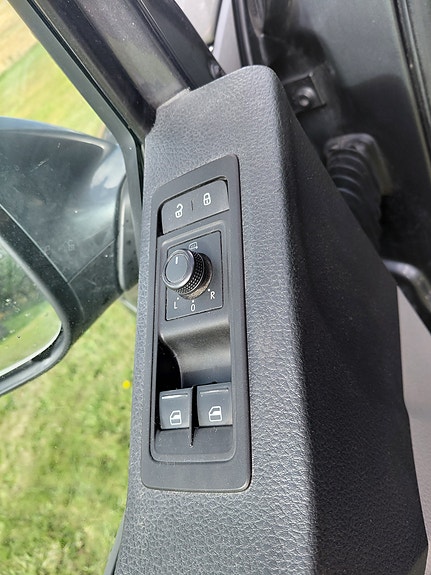 Volkswagen Transporter 14 of 30