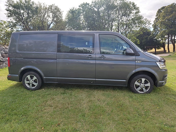 Volkswagen Transporter 4 of 30