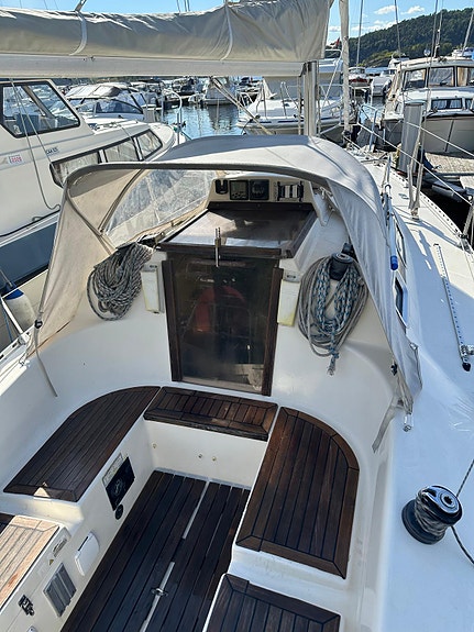 Velholdt Hanse 301 – velutstyrt, lettseilt og turklar 8 of 17