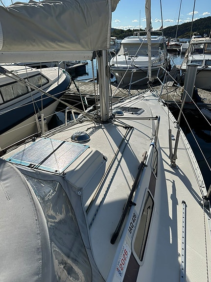 Velholdt Hanse 301 – velutstyrt, lettseilt og turklar 11 of 17