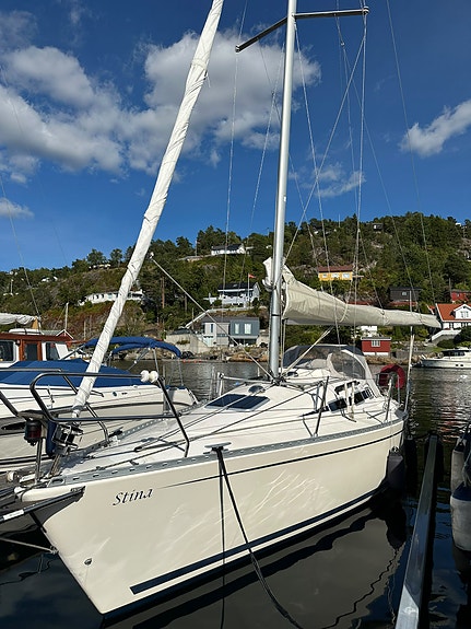 Velholdt Hanse 301 – velutstyrt, lettseilt og turklar 3 of 17