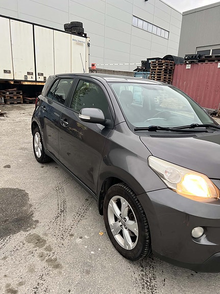 Toyota Urban Cruiser 4 of 20