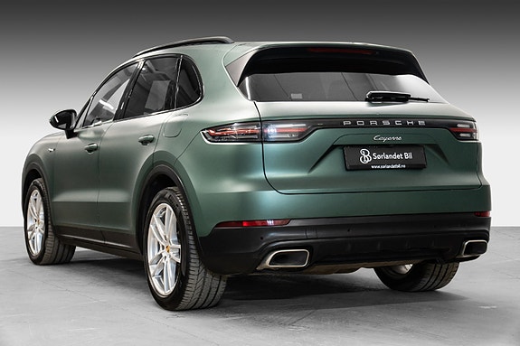 Porsche Cayenne 5 of 30