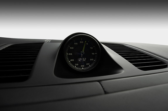Porsche Cayenne 21 of 30