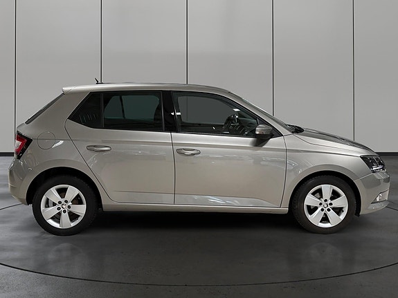 Skoda Fabia 6 of 25