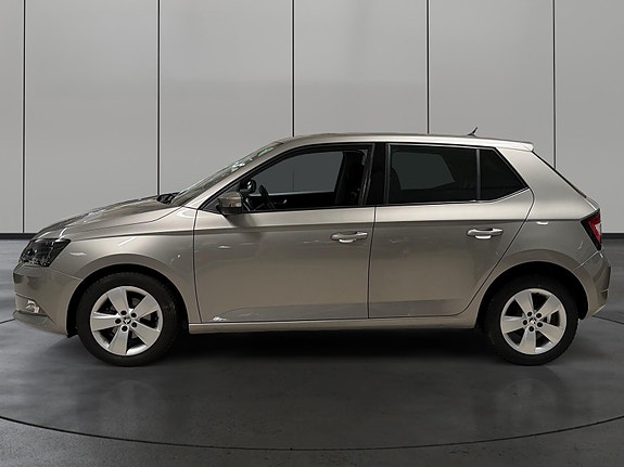 Skoda Fabia 2 of 25