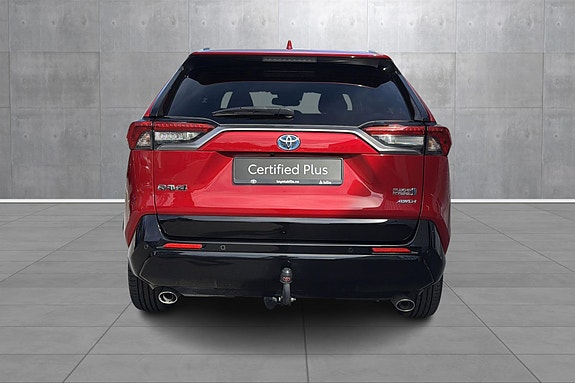 Toyota RAV4 4 of 19
