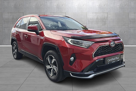 Toyota RAV4 7 of 19
