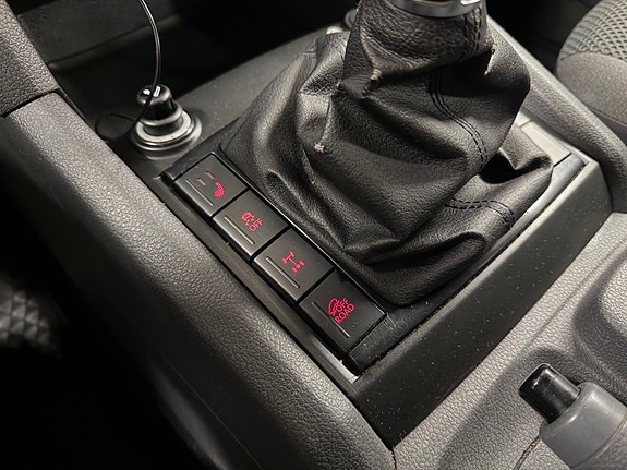 Volkswagen Amarok 24 of 30