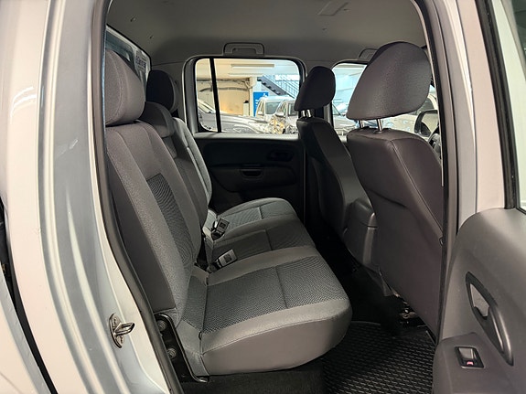 Volkswagen Amarok 13 of 30