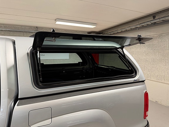 Volkswagen Amarok 17 of 30