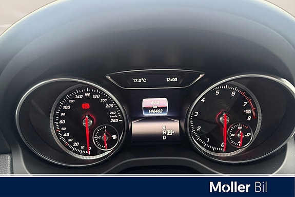 Mercedes-Benz GLA180 17 of 26