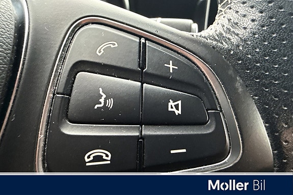 Mercedes-Benz GLA180 16 of 26
