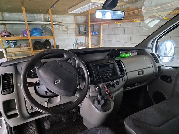 Renault Trafic 9 of 18
