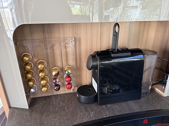 Knaus SUN I 900 LEG-9 TRINNS AUTOMAT-180HK-ALDE-HYDRAULISKE STØTTEBEN-ENKLE SENGER-SENKESENG-VELHOLDT++ 24 of 30