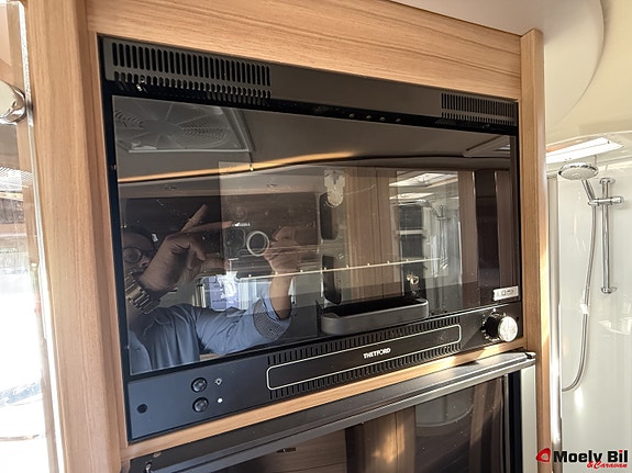 Knaus SUN I 900 LEG-9 TRINNS AUTOMAT-180HK-ALDE-HYDRAULISKE STØTTEBEN-ENKLE SENGER-SENKESENG-VELHOLDT++ 28 of 30