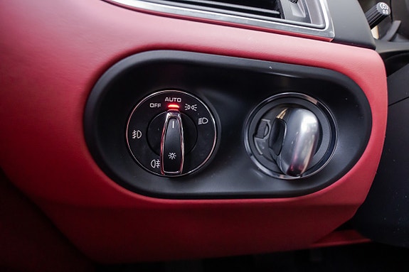 Porsche Macan 20 of 30
