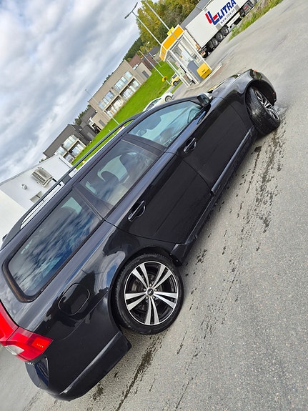 Volvo V70 13 of 15