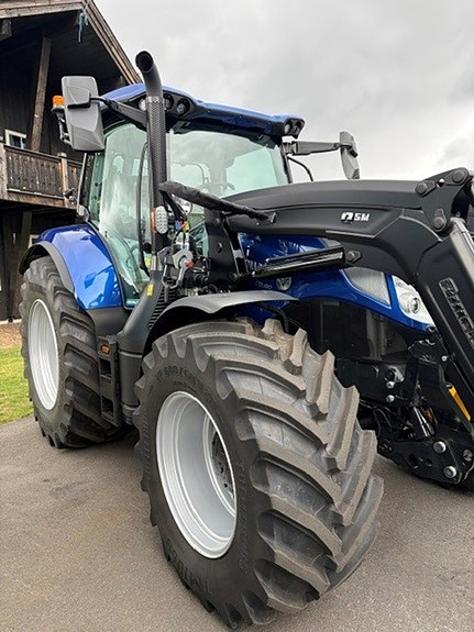 New Holland T6 180 AC BP 2 of 9