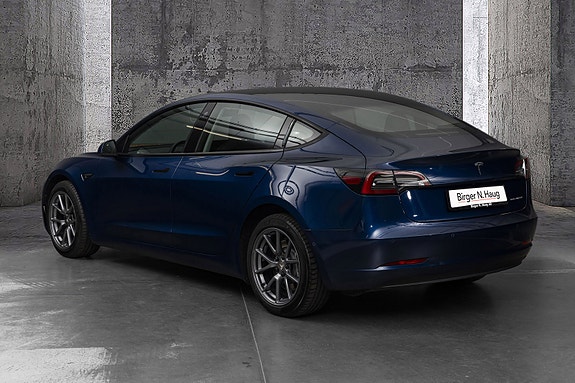 Tesla Model 3 6 of 27