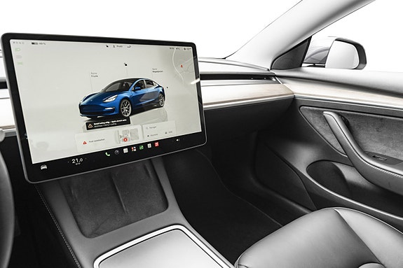 Tesla Model 3 21 of 27