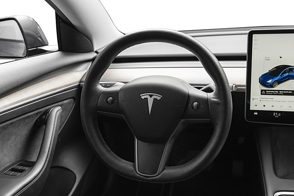 Tesla Model 3 16 of 27