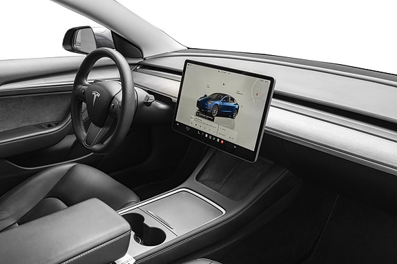 Tesla Model 3 26 of 27
