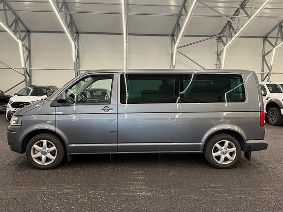 Volkswagen Caravelle 6 of 24