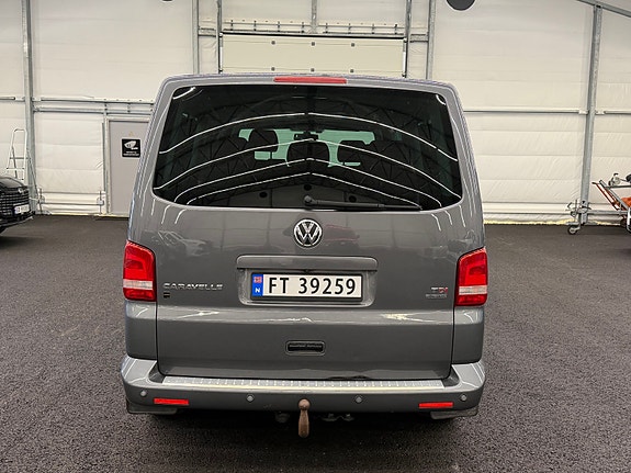 Volkswagen Caravelle 4 of 24