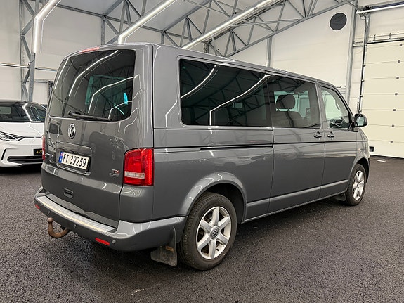 Volkswagen Caravelle 3 of 24