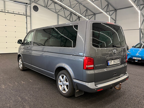 Volkswagen Caravelle 5 of 24