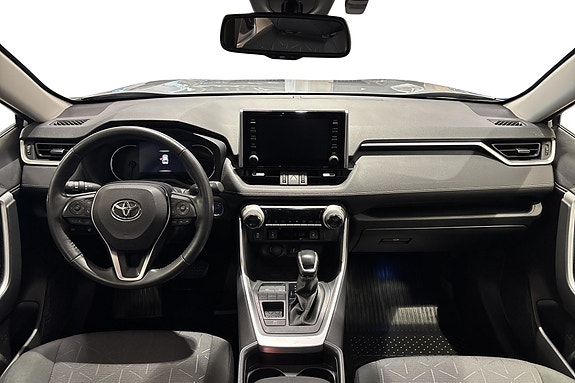 Toyota RAV4 10 of 21
