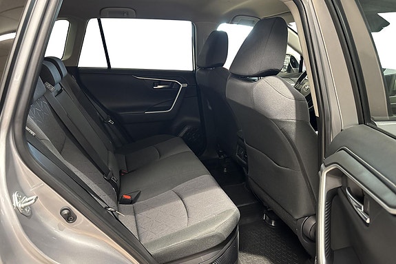 Toyota RAV4 18 of 21