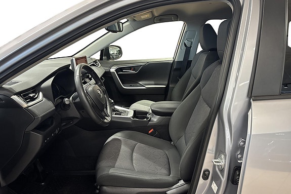 Toyota RAV4 11 of 21