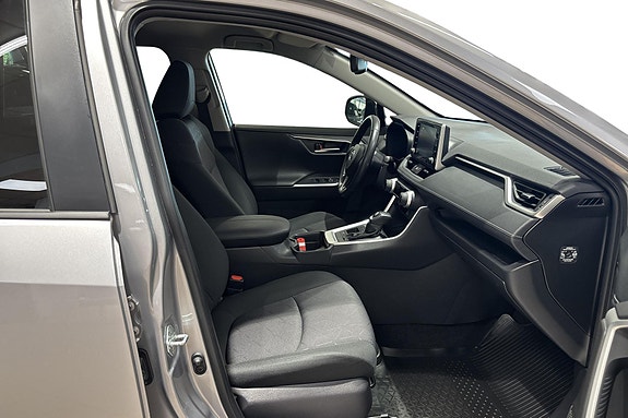 Toyota RAV4 16 of 21