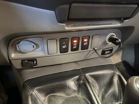 Toyota HiLux 10 of 17