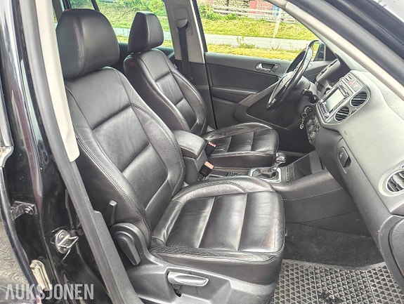 Volkswagen Tiguan 12 of 12