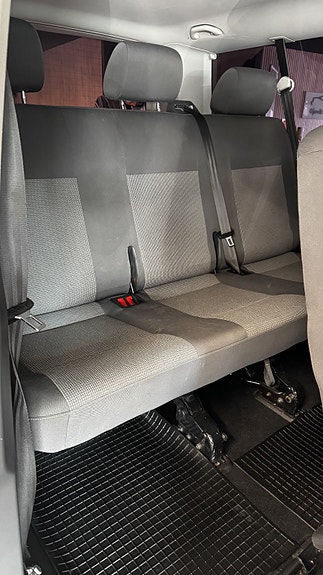 Volkswagen Caravelle 16 of 22