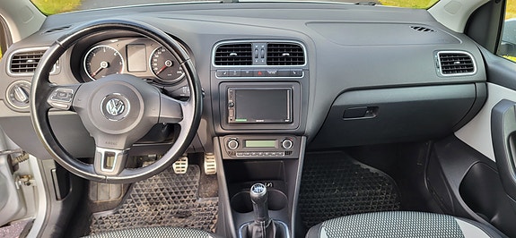 Volkswagen Polo Cross 17 of 29